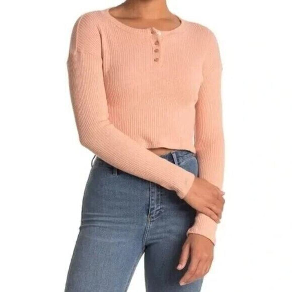 Lush Women's Long Sleeve Ribbed Cropped Henley Top in Cafe Cream Medium